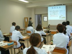 鳥取歯科技工専門学校